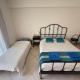 Peniche master bedroom with sea view balcony, private bathroom, shared kitchen, swimming pool, surfing resort, Atouguia da Baleia (photo 2)