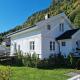 Great white cottage in Bygland, Bygland