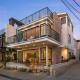 Beach Paradise - Stunning 3-Story in Long Beach, Long Beach