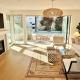 Beach Paradise - Stunning 3-Story in Long Beach, Long Beach (foto 10)