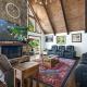 Boondock Bliss - Lakefront with Private Dock Sleeps 15, Санрайз-Бич