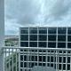Shore Staycation Residences Steps from SM MOA Casino Zone, Manila - Fotografie 4