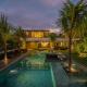 Barabuda - Impressive 6-Bedroom Villa with Jacuzzi and Slide! Canggu - Photo 6
