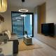 Stylish 1BR & 1LR Apartment Cozy City View, Bratysława - Zdjęcie 2