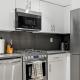 luxury 2 bed 2 bath apt with free parking Jersey City - Photo 6