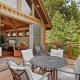 Luxury Mountain Chalet Deck w BBQ & Lake Views