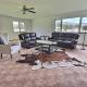 Spacious Getaway Two Homes on a Tranquil Vineyard Ideal for Large Groups, Keremeos (zdjęcie 5)