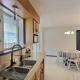 Spacious Getaway Two Homes on a Tranquil Vineyard Ideal for Large Groups, Keremeos (zdjęcie 10)