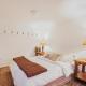 Lakefront Retreat with Sauna, Fireplace & Parking, Port Perry (fotografie 5)
