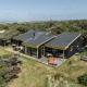 Large bright summerhouse with sea view and close to the ocean