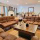Beautiful and spacious 2 bedroom home in an excellent location near LACMA Acadamy Awards Museum Peterson Museum and more, Los Angeles - Foto 3