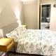Elegant 2-Bed 2-Bath Apt in Manchester with Balcony, Manchester - Photo 4