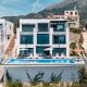 Seafront Villa with Private Pool in Dobra Voda, Montenegro Bar - Fotografie 1