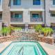 Glitzy 2BR Walk to Westgate Pool Gym WD, Glendale - Fotografie 7