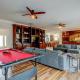 Large Home Sleeps 24 in Santa Claus 5 Mins from Holiday World with a Game Room, Santa Claus (fotografie 5)
