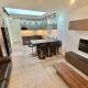 4 Bedroom house with Ensuite.contractors welcome, Huddersfield
