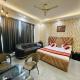 Crescent Inn Greater Noida - Photo 4