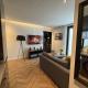 Central Luxury Apartment with Fast Fiber WiFi, Terrace & Free Parking in Casablanca Close To KFC MCDO & School Group La Résidence Boulevard 2 Mars, Casablanca - Photo 4