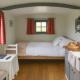 1 Bed Shepherds Hut - Sleeps 2 -Wood Fired Hot Tub, Charlton Musgrove (fotografie 3)
