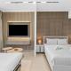 Mesmerizing Canal View Studio with private Jacuzzi, Dubai - Foto 7