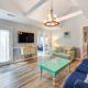 Stroll, Shop and Dine Cozy Colonial Beach Bungalow - Fotografie 6