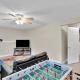Entire home with game room, Charlotte