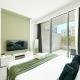 Stylish Wanderlust Studio Large Balcony JVC Living, Dubaj - Zdjęcie 5