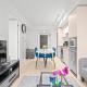 New Modern 1Bd & Den in Downtown Toronto, Toronto (Foto 8)