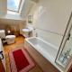 Starshinezzz - Large Farmhouse County Durham, Trimdon Grange (foto 7)