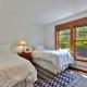 Meyer Chalet de Esqui - Ski-In, Ski-Out 4BR Bear Mtn Retreat with Pool & Fireplace, Killington (zdjęcie 2)
