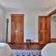 Meyer Chalet de Esqui - Ski-In, Ski-Out 4BR Bear Mtn Retreat with Pool & Fireplace, Killington (zdjęcie 5)