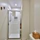Meyer Chalet de Esqui - Ski-In, Ski-Out 4BR Bear Mtn Retreat with Pool & Fireplace, Killington (zdjęcie 9)