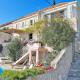 Villa Tony - Five Bedroom Villa with Terrace, Swimming Pool and Sea View