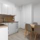 Apartment with 2 bedrooms with kitchen near metro, Praha - Fotografie 5