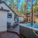 Hobbit House in Big Bear ~ Cozy & historic cabin with Wi-Fi & hot tub Big Bear Lake - Foto 1