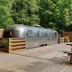 Sunlit Airstream in Trees with Expansive Deck Nature Views De Lancey - Fotografie 9