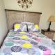 Cozy Queen Bedroom with shared Bathroom, Ocala