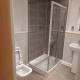 Ensuite Double Bedroom, Live in landlord Warrington - Foto 5