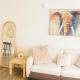 2 Bedroom Apartment at Mountain Resort in Hollywood Hills next to Universal Studios and Warner Brother Studios, Los Angeles - Foto 6