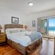 Exclusive Beachfront Duplex in Carlsbad Village Ocean Views, Sleeps 9, Carlsbad - Fotografie 7