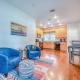 Bandera Bungalow - River, Downtown, Peaceful fenced corner lot! King bed!, Bandera (fotografie 9)