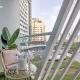 Luxury Palm Studio - Skyline Views - Rooftop Pool & Beach Access, Dubai - Photo 6