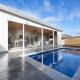 The Pool House on Cook, Inverloch - Fotografie 1