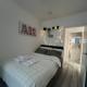 Double Room-2- in a great location-A newly apartment with 3 floors- 5 rooms-3 Bathroom-1 kitchen-1 terrace, Londýn - Fotografie 1
