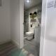 Double Room-2- in a great location-A newly apartment with 3 floors- 5 rooms-3 Bathroom-1 kitchen-1 terrace, Londýn - Fotografie 2