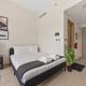 Elite Escape - Boho Getaway in Azizi Riviera 16, Dubai - Foto 8