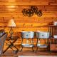 Riverside Cabin with Mountain View, Hot tub and Gameroom Sevierville - Fotografie 10