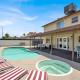 Modern Vegas 4BR Home with Pool, Jacuzzi and Game Room, Las Vegas - Photo 2