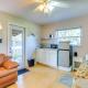 Walkable Studio in Pinellas Park with Desk and Patio, St Petersburg