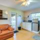 Walkable Studio in Pinellas Park with Desk and Patio, St Petersburg (foto 4)